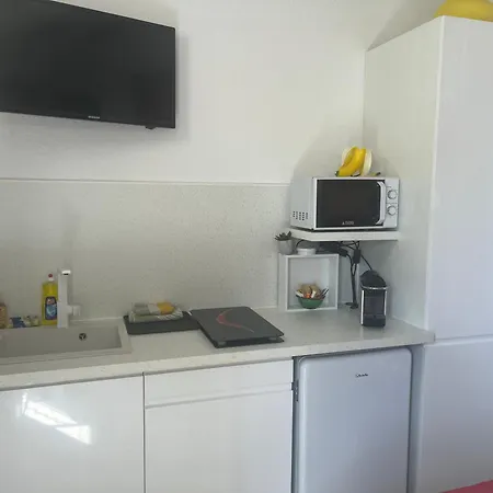 Гостьовий будинок Begood'iz Naturiste Independant Au Calme Au Coeur Du Village 3*