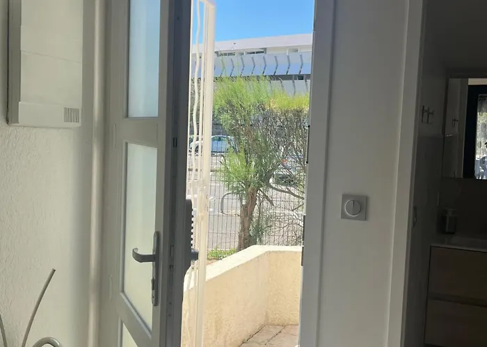 Begood'iz Naturiste Independant Au Calme Au Coeur Du Village ゲストハウス 3*