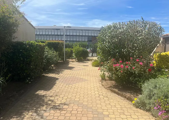 ゲストハウス Begood'iz Naturiste Independant Au Calme Au Coeur Du Village